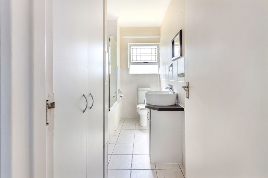 To Let 2 Bedroom Property for Rent in Heritage Park Western Cape